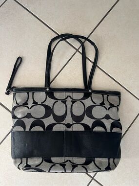 Vintage Coach handbag like new condition F13548 Tote Bag Y2K